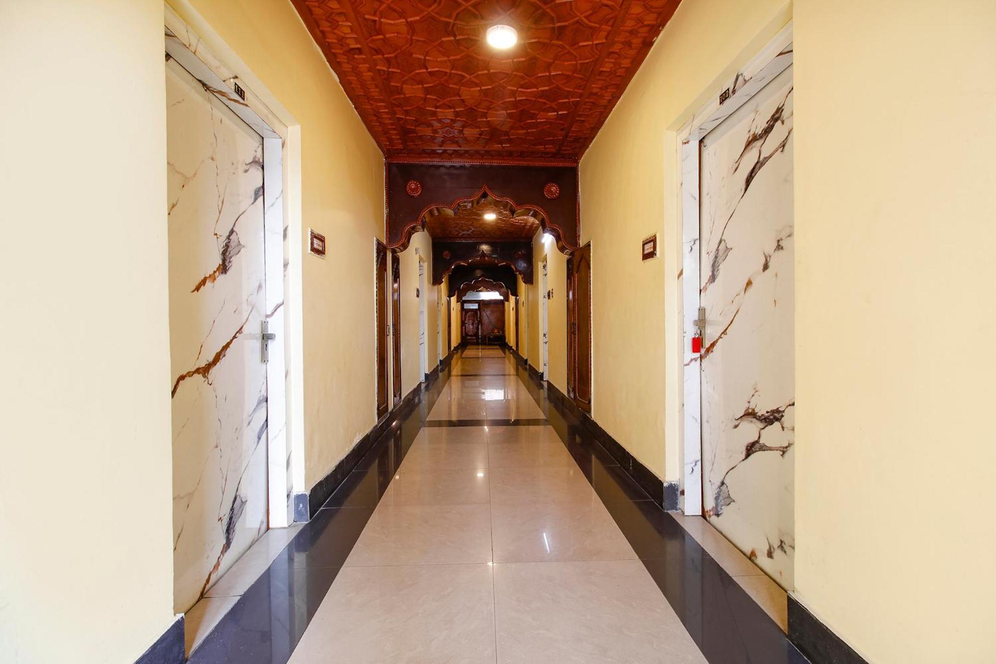 Durgjan Fabhotel Kashmir Hilltown מראה חיצוני תמונה