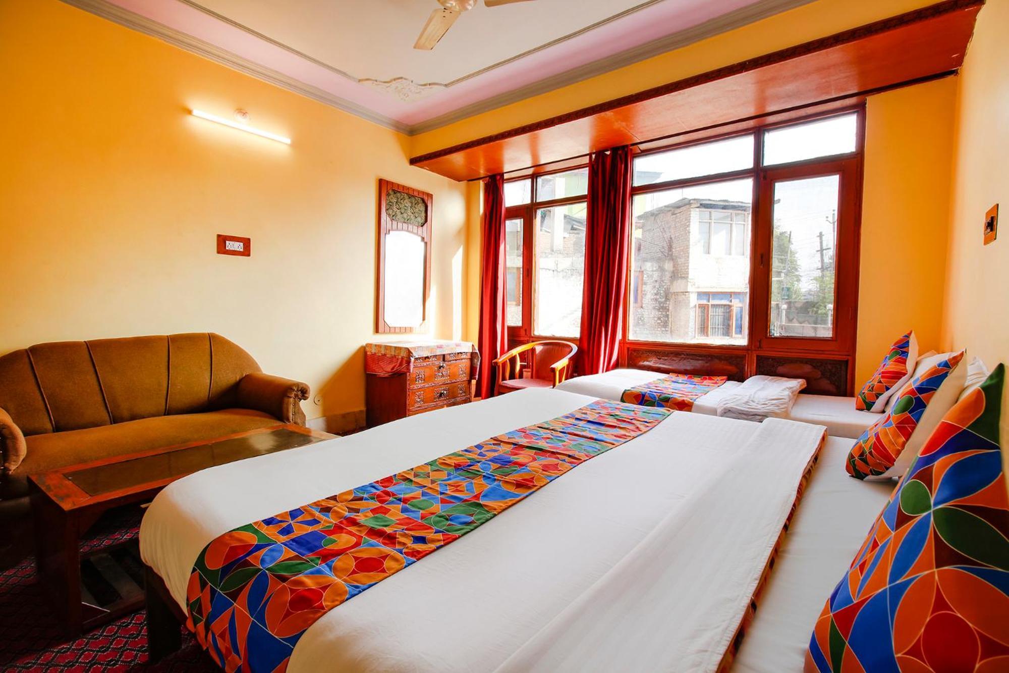 Durgjan Fabhotel Kashmir Hilltown מראה חיצוני תמונה