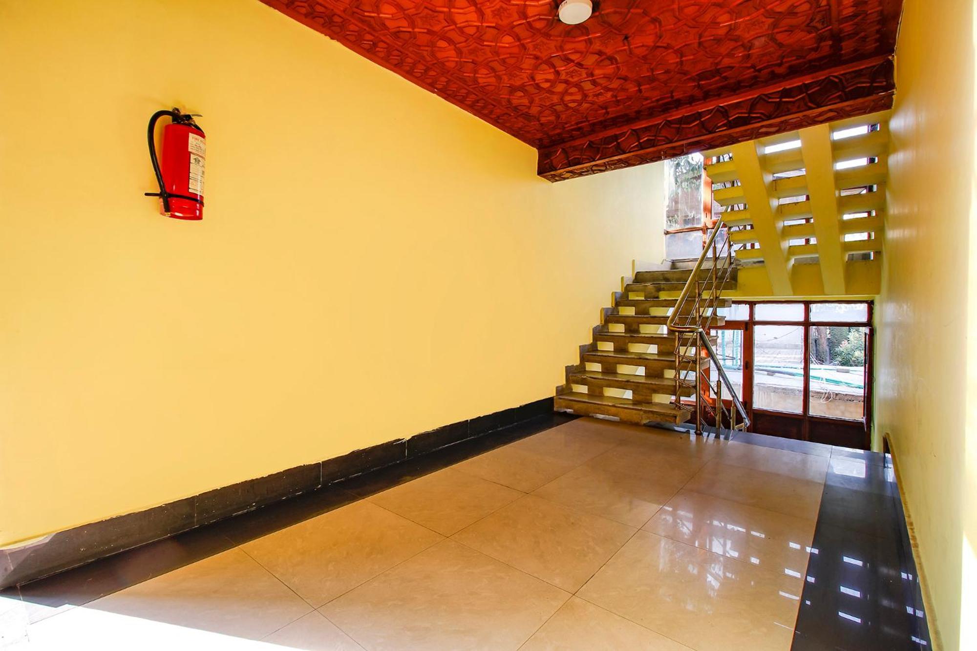Durgjan Fabhotel Kashmir Hilltown מראה חיצוני תמונה