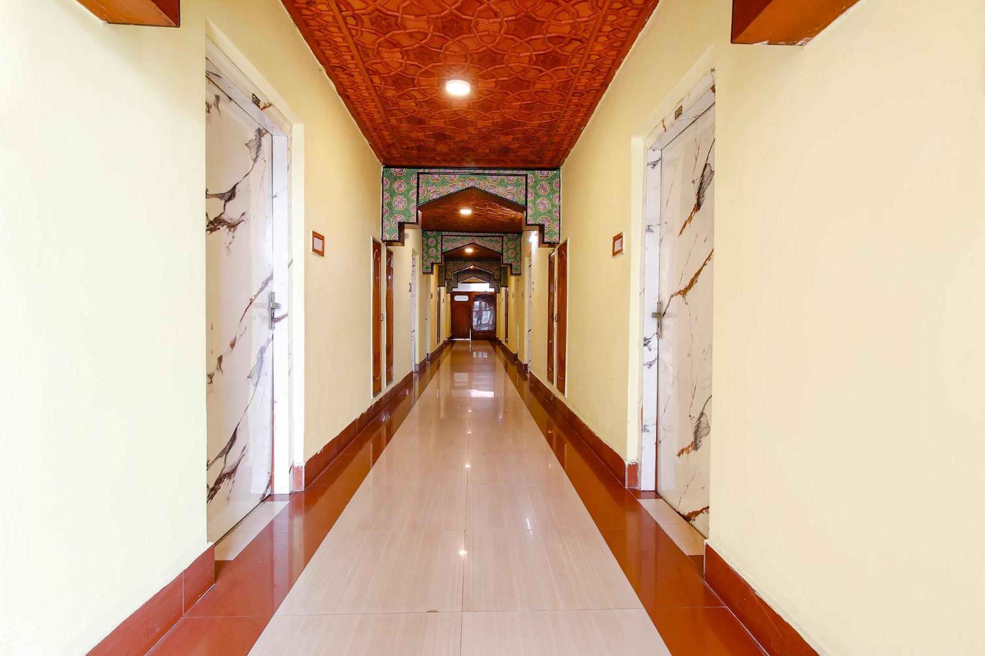 Durgjan Fabhotel Kashmir Hilltown מראה חיצוני תמונה