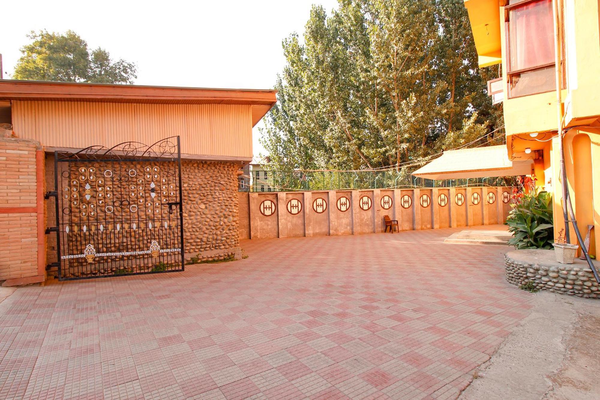 Durgjan Fabhotel Kashmir Hilltown מראה חיצוני תמונה